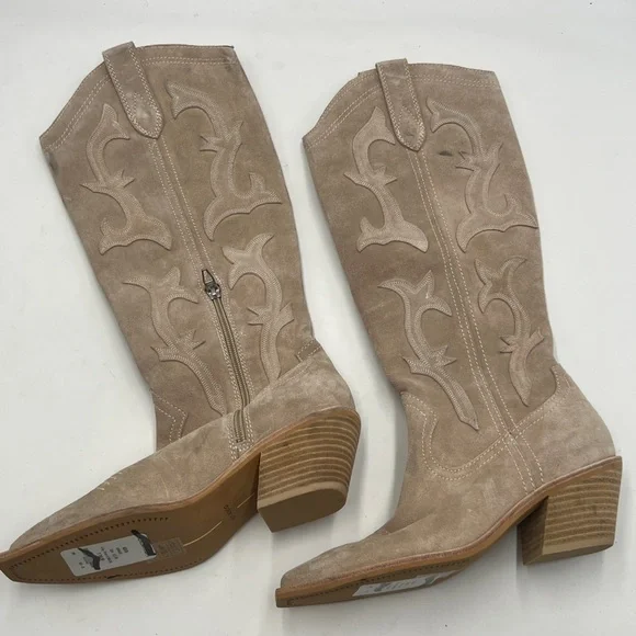 Dolce Vita Tan Heeled Boots with Western Stitching - Picture 2 of 8